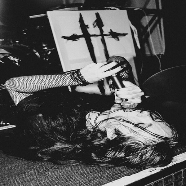 BLEAKHOUSEがプッシュする新世代アーティストINSULA ISCARIOTとは